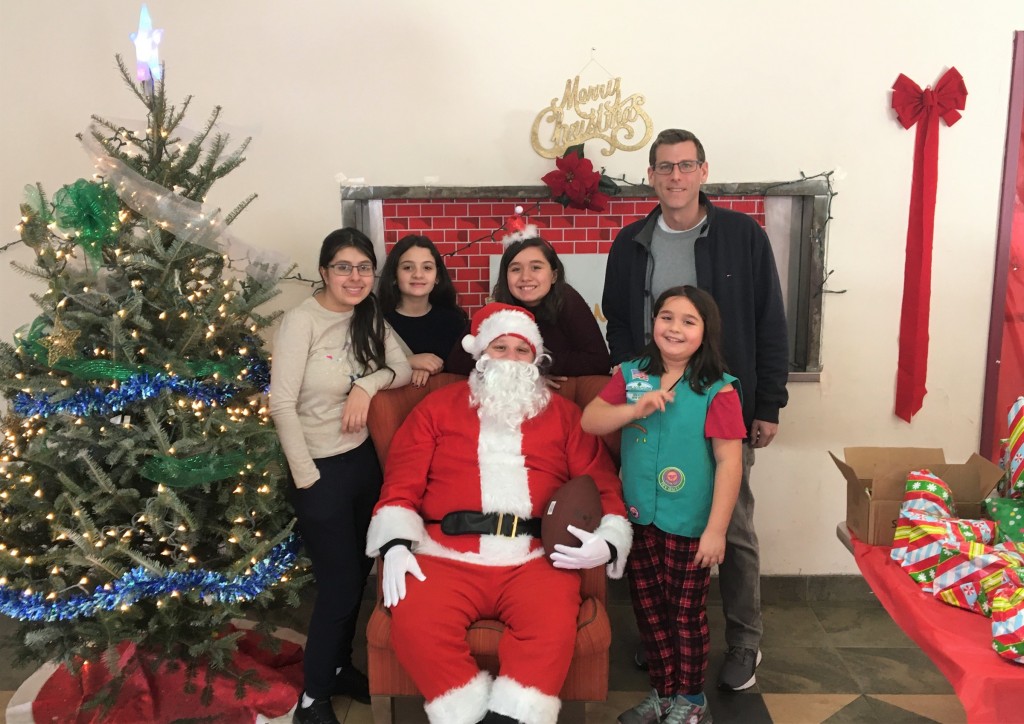 Gift Drive 2019 - Belt Family Santa